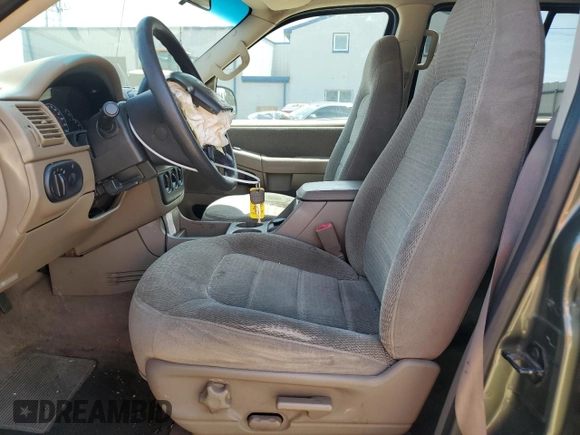 2002 Ford Explorer XLT z VIN 1FMZU73E22ZA08770, wystawiony jako Copart lot #53307525 z przebiegiem 149 991 mil mil oraz Szkoda całkowita • Salvage title. Historia ofert i sprzedaży dostępna na DreamBid. Obrazek 7.