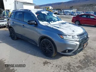 2020 Mitsubishi Outlander ES z VIN JA4AZ3A31LZ043163, wystawiony jako IAAI lot #41262954 z przebiegiem 35 407 mil mil oraz . Historia ofert i sprzedaży dostępna na DreamBid. Obrazek 1.