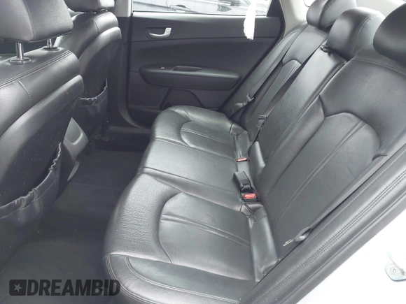 2017 Kia Optima LX z VIN 5XXGT4L31HG175841, wystawiony jako IAAI lot #42403874 z przebiegiem 94 269 mil mil oraz . Historia ofert i sprzedaży dostępna na DreamBid. Obrazek 8.