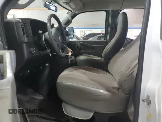2018 Chevrolet Express Passenger LT с VIN 1GAZGPFGXJ1244873, выставлен на аукционе Copart как лот 44595725 с пробегом 149 127 миль миль и Списание • Salvage title. История ставок и продаж доступна на DreamBid. Изображение 7.