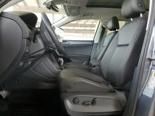 2022 Volkswagen Tiguan SE с VIN 3VV2B7AX4NM056763, выставлен на аукционе Copart как лот 61078065 с пробегом Не указан миль и На запчасти • Non repairable. История ставок и продаж доступна на DreamBid. Изображение 7.