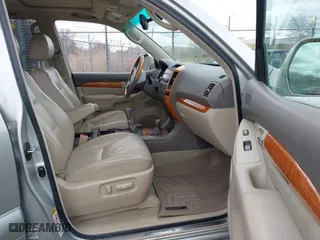 2004 Lexus GX 470 with VIN JTJBT20X140038154, listed as a IAAI auction lot 42034484 with 176,440 mi miles. Bid and sale history available at carsss.com. Image 5.