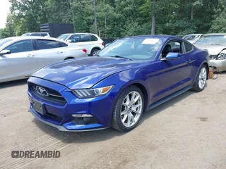 2015 Ford Mustang EcoBoost z VIN 1FA6P8TH9F5361668, wystawiony jako IAAI lot #42616707 z przebiegiem 73 798 mil mil oraz . Historia ofert i sprzedaży dostępna na DreamBid. Obrazek 2.
