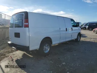 2017 Chevrolet Express Cargo Van with VIN 1GCWGBFFXH1109634, listed as a Copart auction lot 84901104 with 144,270 mi miles and Salvage Title. Bid and sale history available at carsss.com. Image 3.