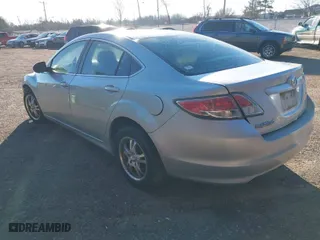 2011 Mazda Mazda6 i Sport with VIN 1YVHZ8BH9B5M13593, listed as a IAAI auction lot 41296540 with 276,750 mi miles. Bid and sale history available at carsss.com. Image 3.