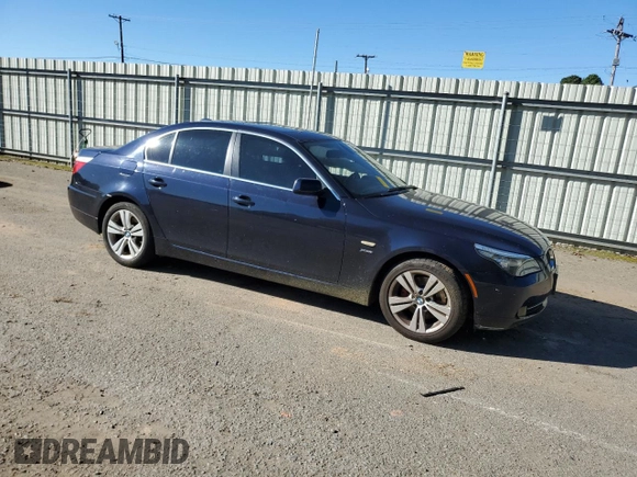 2010 BMW 5 Series 528i xDrive with VIN WBANV1C57AC157302, listed as a Copart auction lot 82043974 with 154,444 mi miles and Salvage Title. Bid and sale history available at carsss.com. Image 4.