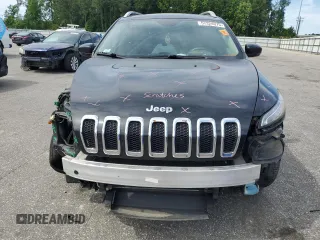 2014 Jeep Cherokee Limited z VIN 1C4PJMDS1EW132204, wystawiony jako Copart lot #57324975 z przebiegiem 98 899 mil mil oraz Szkoda całkowita • Salvage title. Historia ofert i sprzedaży dostępna na DreamBid. Obrazek 5.