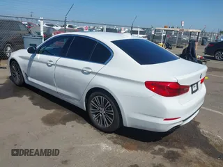 2019 BMW 5 Series 540i with VIN WBAJE5C57KWW42920, listed as a IAAI auction lot 42465733 with 37,844 mi miles and . Bid and sale history available at DreamBid. Image 3.