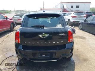 2015 MINI Countryman S z VIN WMWZC5C56FWP45115, wystawiony jako IAAI lot #42426394 z przebiegiem 52 937 mil mil oraz . Historia ofert i sprzedaży dostępna na DreamBid. Obrazek 17.
