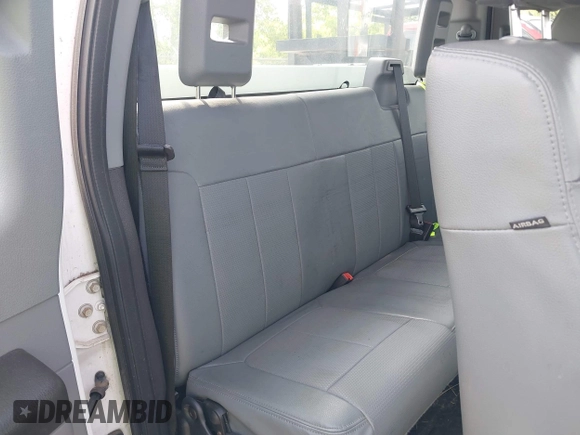 2016 Ford F-250 XL with VIN 1FD7X2B68GEC87426, listed as a IAAI auction lot 42014962 with 452,645 mi miles and . Bid and sale history available at DreamBid. Image 8.