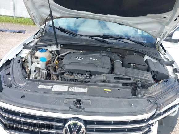 2016 Volkswagen Passat S with VIN 1VWAT7A32GC031172, listed as a IAAI auction lot 42231645 with 112,974 mi miles and . Bid and sale history available at DreamBid. Image 10.