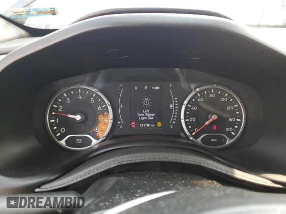 2018 Jeep Renegade Latitude z VIN ZACCJABB9JPH63600, wystawiony jako Copart lot #58851605 z przebiegiem 121 781 mil mil oraz Szkoda całkowita • Salvage title. Historia ofert i sprzedaży dostępna na DreamBid. Obrazek 9.