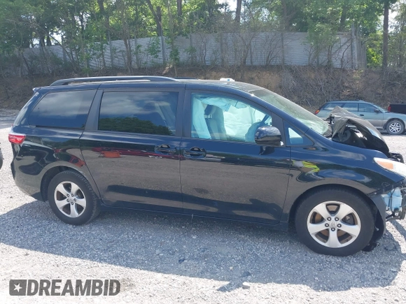 2017 Toyota Sienna LE Auto Access Seat with VIN 5TDKZ3DC6HS835498, listed as a IAAI auction lot 42562601 with Not provided miles and . Bid and sale history available at DreamBid. Image 14.