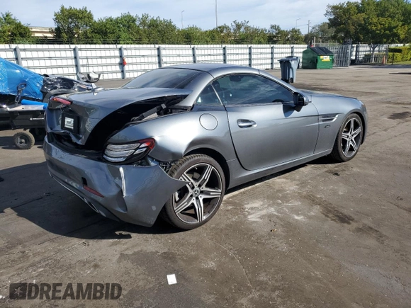 2020 Mercedes-Benz SLC 300 с VIN W1KPK3JAXLF170648, выставлен на аукционе Copart как лот 87199254 с пробегом Не указан миль и Списание • Salvage title. История ставок и продаж доступна на DreamBid. Изображение 3.