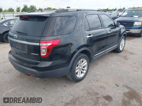 2014 Ford Explorer XLT with VIN 1FM5K7D88EGB89449, listed as a IAAI auction lot 42541102 with 180,205 mi miles and . Bid and sale history available at DreamBid. Image 4.
