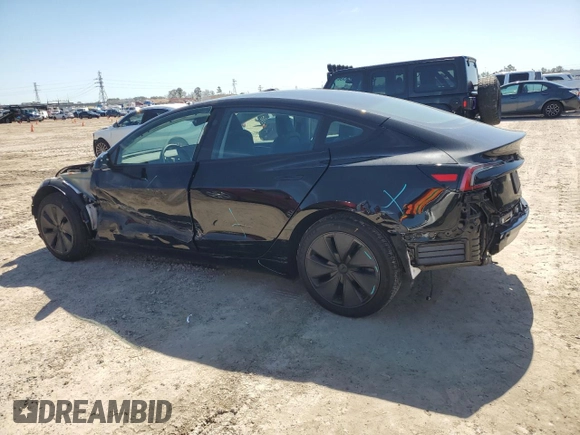 2024 Tesla Model 3 z VIN 5YJ3E1EA3RF872810, wystawiony jako Copart lot #46871445 z przebiegiem 2 725 mil mil oraz Szkoda całkowita • Salvage title. Historia ofert i sprzedaży dostępna na DreamBid. Obrazek 2.