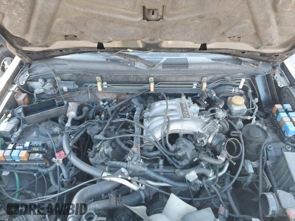 2000 Infiniti QX4 z VIN JNRAR07YXYW085007, wystawiony jako IAAI lot #41671667 z przebiegiem 309 951 mil mil oraz . Historia ofert i sprzedaży dostępna na DreamBid. Obrazek 10.