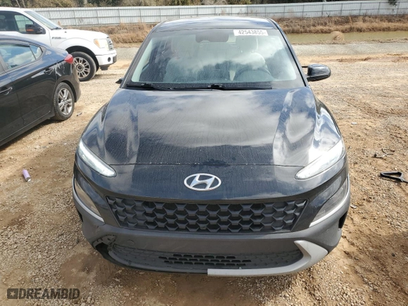 2022 Hyundai Kona SE with VIN KM8K22AB9NU820068, listed as a Copart auction lot 42543855 with 86,003 mi miles and Salvage Title. Bid and sale history available at carsss.com. Image 5.