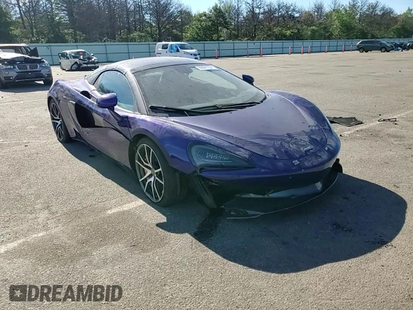 2018 McLaren 570S z VIN SBM13FAA8JW005006, wystawiony jako Copart lot #59641834 z przebiegiem 38 683 mil mil oraz Szkody całkowita. Historia ofert i sprzedaży dostępna na DreamBid. Obrazek 11.