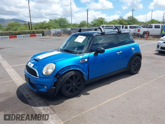 2010 MINI Hardtop S with VIN WMWMF7C51ATW89883, listed as a IAAI auction lot 42281047 with 121,847 mi miles and . Bid and sale history available at DreamBid. Image 18.