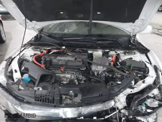 2017 Honda Accord Hybrid EX-L with VIN JHMCR6F52HC031042, listed as a IAAI auction lot 41185367 with 1 mi miles. Bid and sale history available at carsss.com. Image 10.