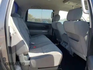 2013 Toyota Tundra z VIN 5TFEM5F18DX063156, wystawiony jako Copart lot #46681385 z przebiegiem 125 682 mil mil oraz Szkoda całkowita • Salvage title. Historia ofert i sprzedaży dostępna na DreamBid. Obrazek 11.
