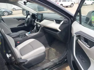 2020 Toyota RAV4 XLE with VIN 2T3P1RFV8LC061598, listed as a IAAI auction lot 41850442 with 40,175 mi miles and . Bid and sale history available at DreamBid. Image 5.