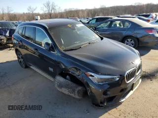 2016 BMW X1 xDrive28i with VIN WBXHT3C34GP883848, listed as a Copart auction lot 43981253 with 136,762 mi miles. Bid and sale history available at carsss.com. Image 4.
