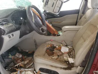 2017 GMC Acadia Denali z VIN 1GKKNXLS3HZ131225, wystawiony jako Copart lot #57802625 z przebiegiem Nie podano mil oraz Szkoda całkowita • Salvage title. Historia ofert i sprzedaży dostępna na DreamBid. Obrazek 7.