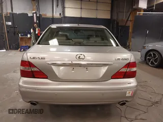 2004 Lexus LS 430 z VIN JTHBN36F840154239, wystawiony jako IAAI lot #42321185 z przebiegiem 117 073 mil mil oraz . Historia ofert i sprzedaży dostępna na DreamBid. Obrazek 16.