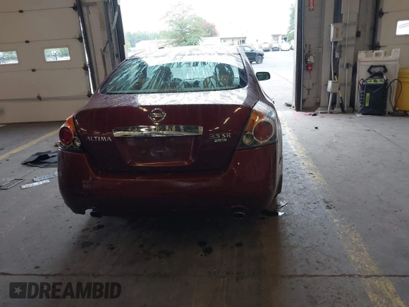 2010 Nissan Altima 3.5 SR with VIN 1N4BL2AP2AN480432, listed as a IAAI auction lot 40442252 with 163,512 mi miles. Bid and sale history available at carsss.com. Image 17.