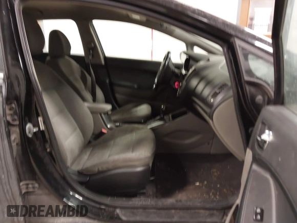 2015 Kia Forte 5-Door EX with VIN KNAFX5A83F5372237, listed as a IAAI auction lot 41414128 with 178,767 mi miles. Bid and sale history available at carsss.com. Image 5.