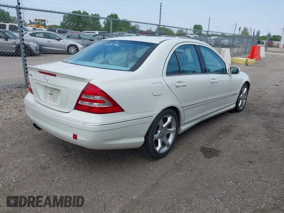 2007 Mercedes-Benz C 230 Sport with VIN WDBRF52H87F852754, listed as a IAAI auction lot 42224647 with 121,163 mi miles and . Bid and sale history available at DreamBid. Image 4.