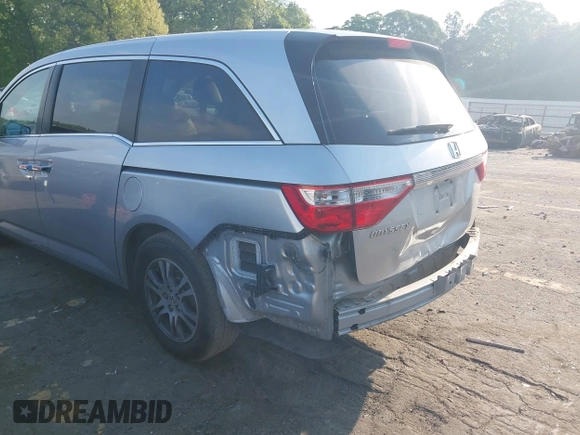 2013 Honda Odyssey EX-L with VIN 5FNRL5H6XDB084016, listed as a IAAI auction lot 42044300 with 156,296 mi miles and . Bid and sale history available at carsss.com. Image 17.