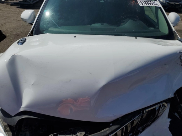 2016 Buick Enclave Leather with VIN 5GAKVBKD9GJ104109, listed as a Copart auction lot 51680945 with 136,079 mi miles and Salvage Title. Bid and sale history available at carsss.com. Image 13.