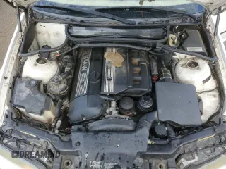 2004 BMW 3 Series 325i with VIN WBAET37454NJ81111, listed as a Copart auction lot 86081874 with 245,429 mi miles and Salvage Title. Bid and sale history available at carsss.com. Image 11.