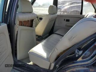 1986 BMW 3 Series z VIN WBAAE5404G1505733, wystawiony jako Copart lot #41440445 z przebiegiem 208 538 mil mil oraz Szkoda całkowita • Salvage title. Historia ofert i sprzedaży dostępna na DreamBid. Obrazek 10.