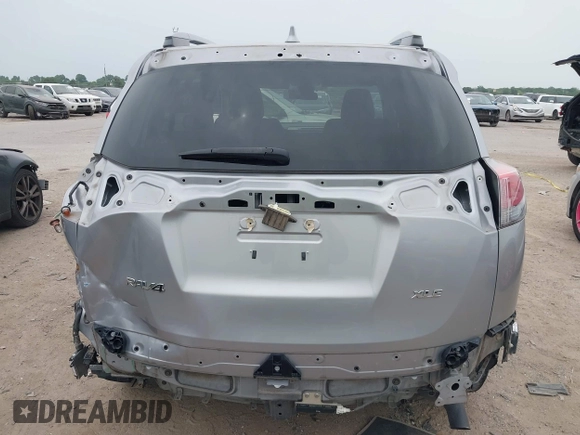 2018 Toyota RAV4 XLE с VIN 2T3WFREV0JW409842, выставлен на аукционе IAAI как лот 42057521 с пробегом 145 915 миль миль и . История ставок и продаж доступна на DreamBid. Изображение 16.