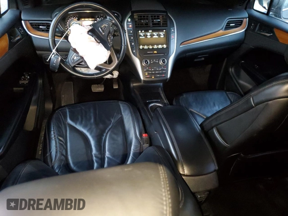 2017 Lincoln MKC Select with VIN 5LMCJ2D91HUL46537, listed as a Copart auction lot 48993935 with 87,153 mi miles and Clean Title. Bid and sale history available at DreamBid. Image 8.