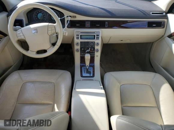 2008 Volvo V70 with VIN YV1BW982181036846, listed as a Copart auction lot 44810655 with 138,674 mi miles and Clean Title. Bid and sale history available at DreamBid. Image 8.