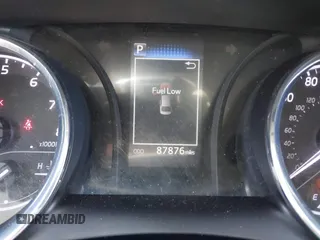 2019 Toyota Camry LE z VIN 4T1B11HK5KU166295, wystawiony jako IAAI lot #42087581 z przebiegiem 87 876 mil mil oraz . Historia ofert i sprzedaży dostępna na DreamBid. Obrazek 16.