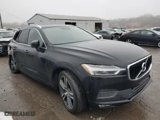 2019 Volvo XC60 Momentum with VIN LYV102DK3KB192936, listed as a Copart auction lot 86303674 with 0 mi miles and Clean Title. Bid and sale history available at carsss.com. Image 4.