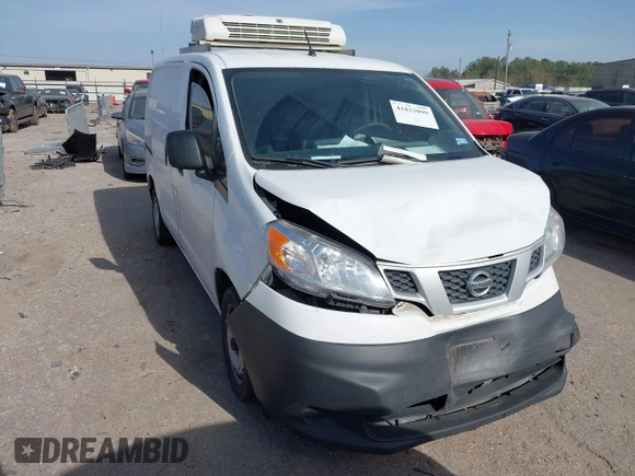 2015 Nissan NV200 SV with VIN 3N6CM0KN1FK700005, listed as a IAAI auction lot 41833099 with Not Provided miles. Bid and sale history available at carsss.com. Image 1.