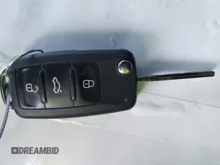 2011 Volkswagen GTI с VIN WVWGV7AJ7BW208893, выставлен на аукционе IAAI как лот 42256639 с пробегом 152 078 миль миль и . История ставок и продаж доступна на DreamBid. Изображение 11.