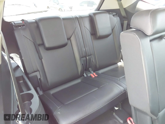 2018 Volkswagen Atlas SE z VIN 1V2DP2CA0JC600433, wystawiony jako IAAI lot #42232714 z przebiegiem 125 124 mil mil oraz . Historia ofert i sprzedaży dostępna na DreamBid. Obrazek 17.