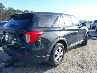 2022 Ford Police Interceptor Utility z VIN 1FM5K8AB8NGC43077, wystawiony jako IAAI lot #41484524 z przebiegiem 26 270 mil mil oraz . Historia ofert i sprzedaży dostępna na DreamBid. Obrazek 4.
