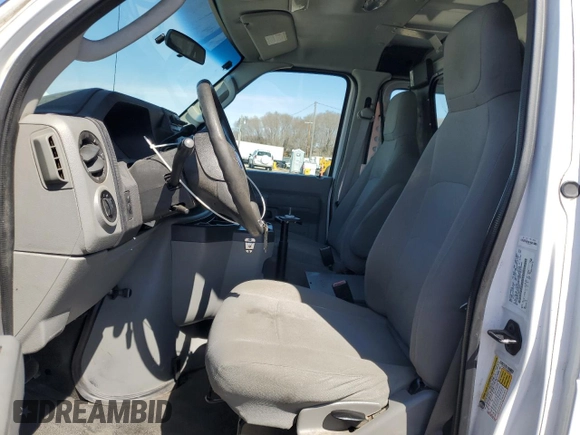 2011 Ford Econoline Cargo Commercial with VIN 1FTSE3EL2BDA05422, listed as a Copart auction lot 52383805 with 220,524 mi miles and Clean Title. Bid and sale history available at carsss.com. Image 7.