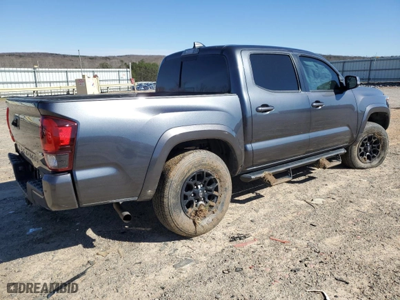 2022 Toyota Tacoma 4WD SR with VIN 3TMCZ5AN1NM495405, listed as a Copart auction lot 49080125 with 32,192 mi miles and Salvage Title. Bid and sale history available at carsss.com. Image 3.
