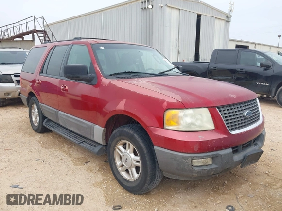 2004 Ford Expedition Special Service with VIN 1FMPU15L84LB03114, listed as a IAAI auction lot 41303228 with 163,463 mi miles. Bid and sale history available at carsss.com. Image 1.
