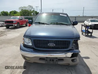 2002 Ford Expedition Eddie Bauer z VIN 1FMRU17L12LA63588, wystawiony jako Copart lot #52289415 z przebiegiem 305 113 mil mil oraz Szkoda całkowita • Salvage title. Historia ofert i sprzedaży dostępna na DreamBid. Obrazek 5.